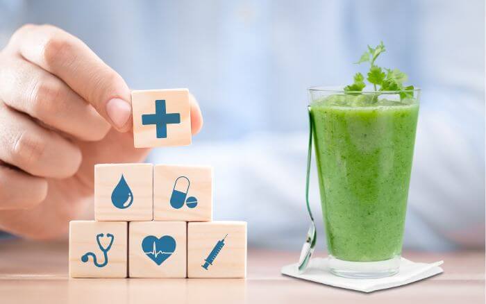 moringa-oleifera-em-smothie-sobre-a-mesa